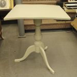 746 2397 PEDESTAL TABLE